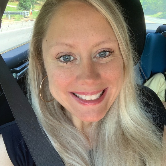 Meet your Posher, Emily - Picture 1 of 1